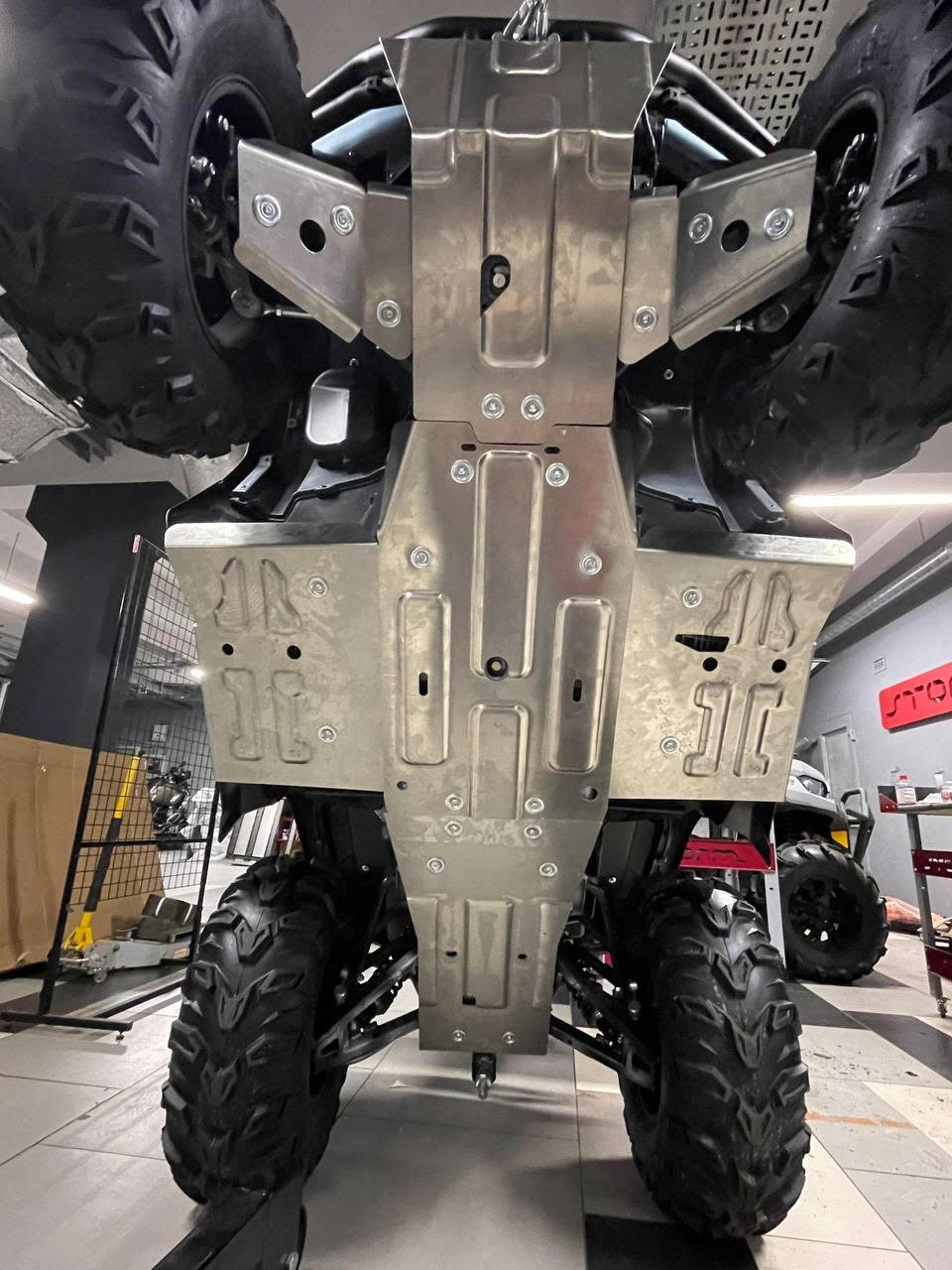 PROTECTORES DE BAJOS LONCIN X-WOLF 700