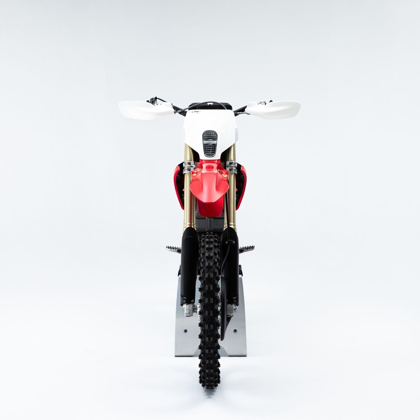 MOTOS