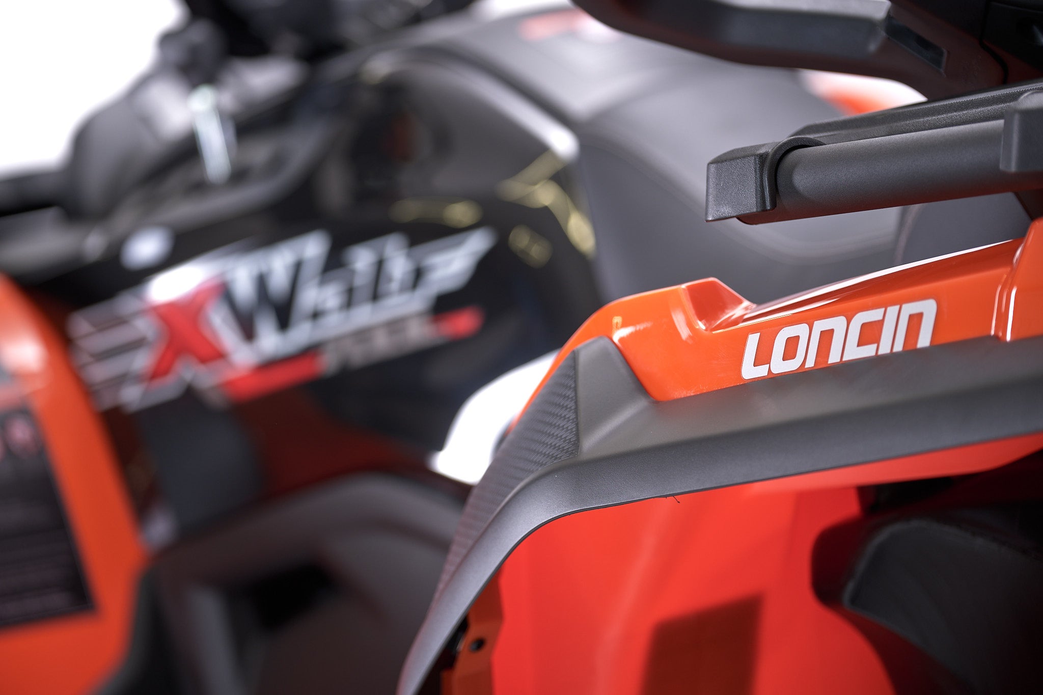 XWOLF 700 L